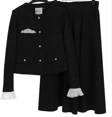 کت ژاکارد پلیسه